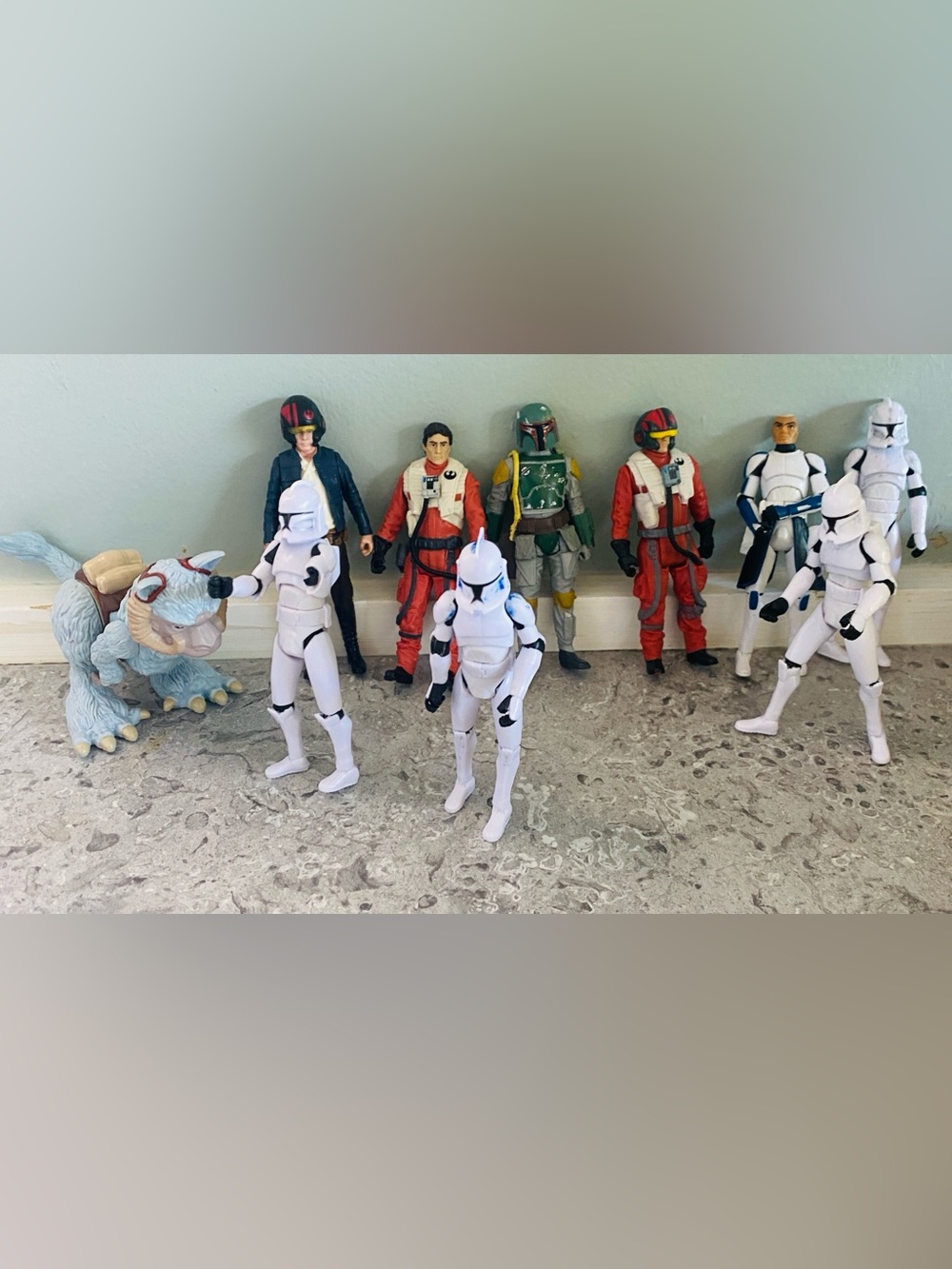 10 Star Wars 3.75" Action Figure Lot Clone Troopers Boba Fett, Tauntaun - HASBRO